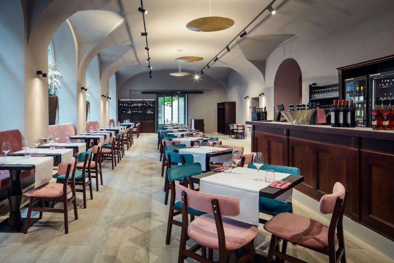 Michelangelo Grand Hotel Prague Exterior photo Restaurant in the former monastery